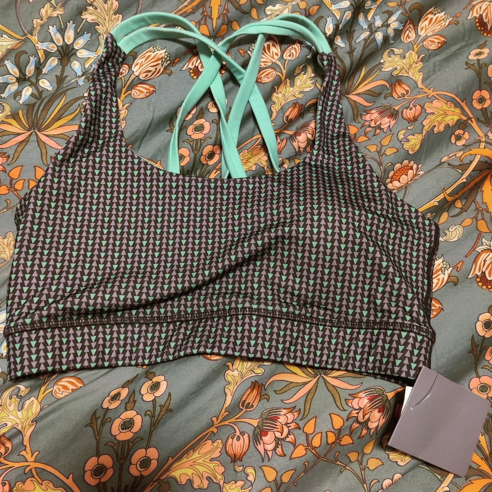 GapFit Racerback Sports Bra